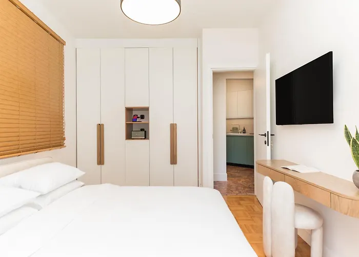 Dolly By Halu!, Apartment With Private Parking